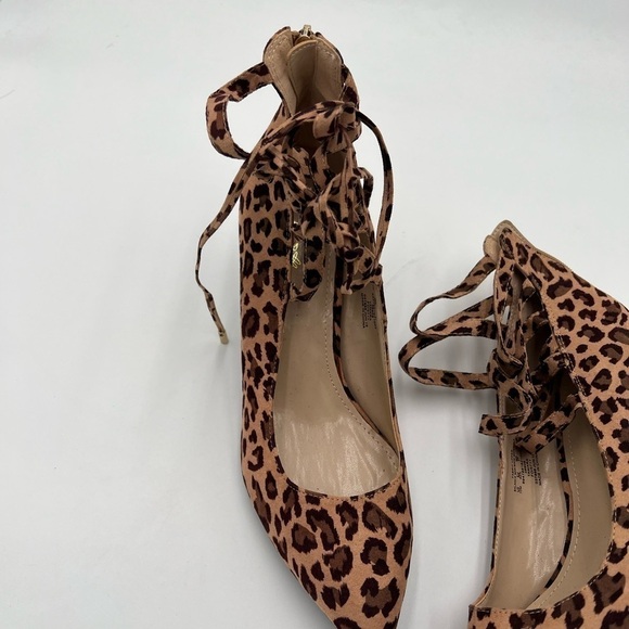 JustFab Women's Leopard Print Heels SIze 10M - Picture 3 of 8